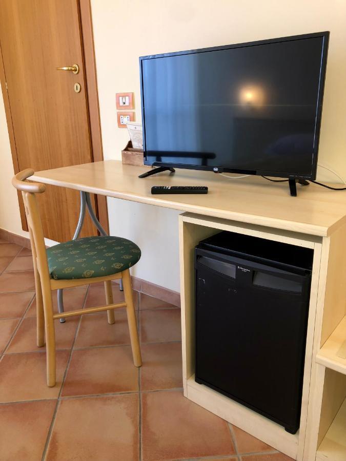 Hotel Di Rocco Loreto Aprutino Dış mekan fotoğraf