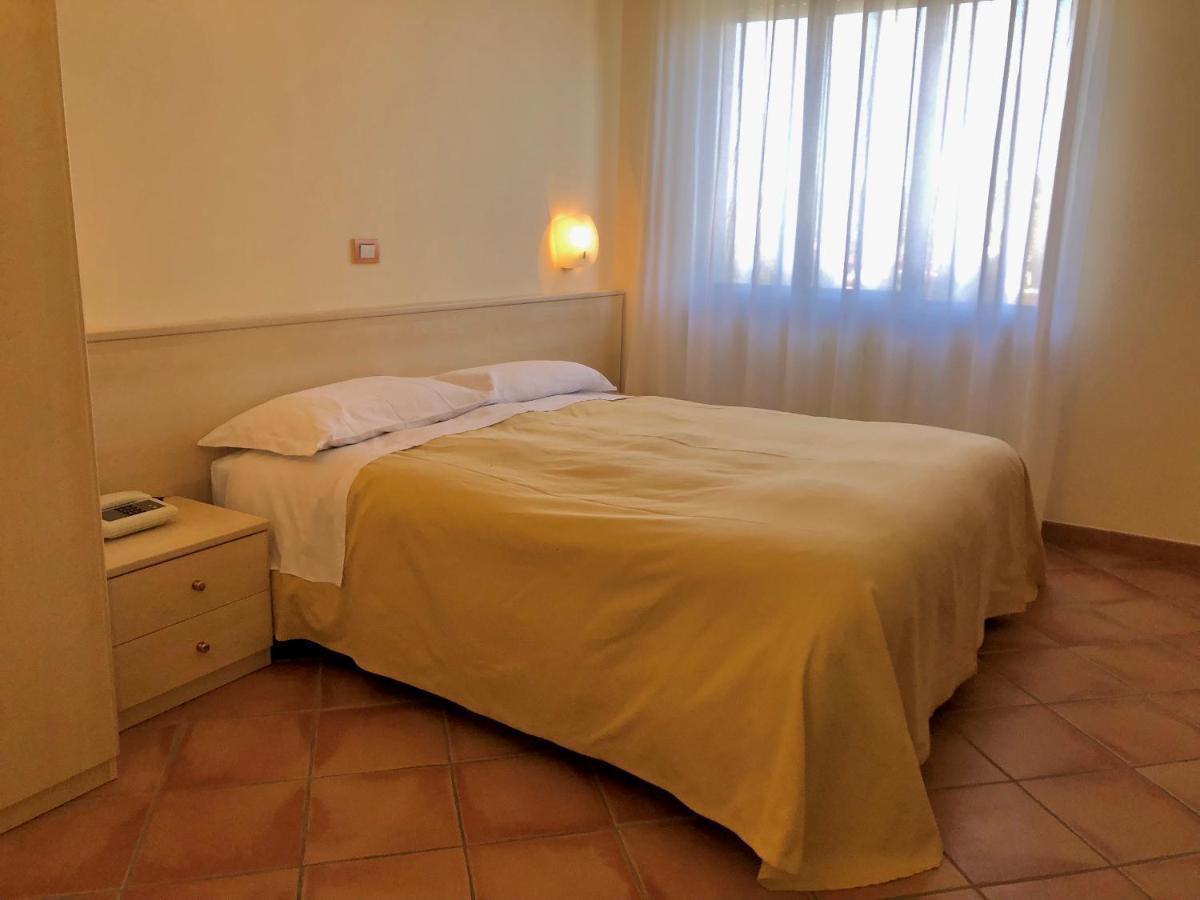 Hotel Di Rocco Loreto Aprutino Dış mekan fotoğraf